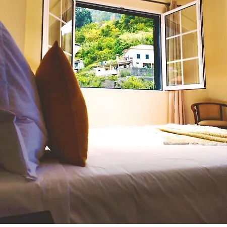 Tranquil Retreat In Sao Vicente