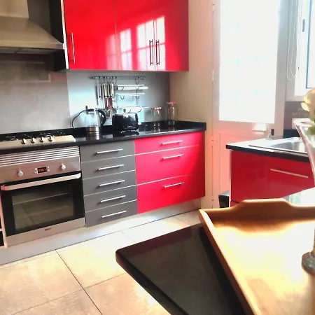 Tranquil Retreat In Sao Vicente בית נופש *